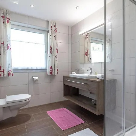 Jaqueline לינה וארוחת בוקר זולדן