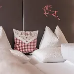 Jaqueline Ζόλντεν
