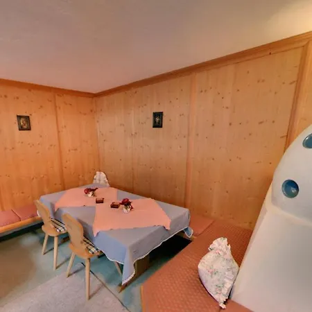 Jaqueline Bed & Breakfast Solden