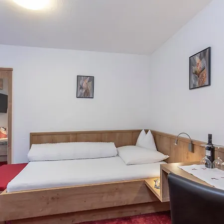 Jaqueline Bed & Breakfast Solden