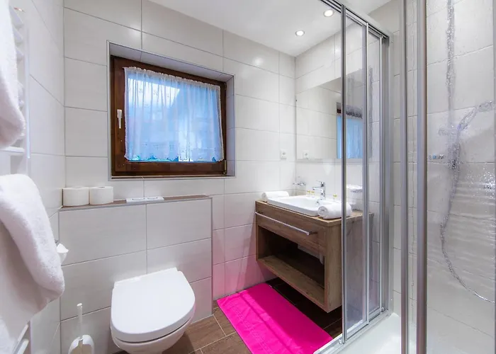 Jaqueline Bed and Breakfast Ζόλντεν